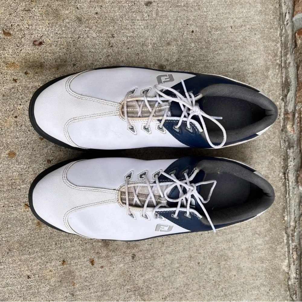 Men’s FootJoy Golf Shoes - Picture 2 of 5